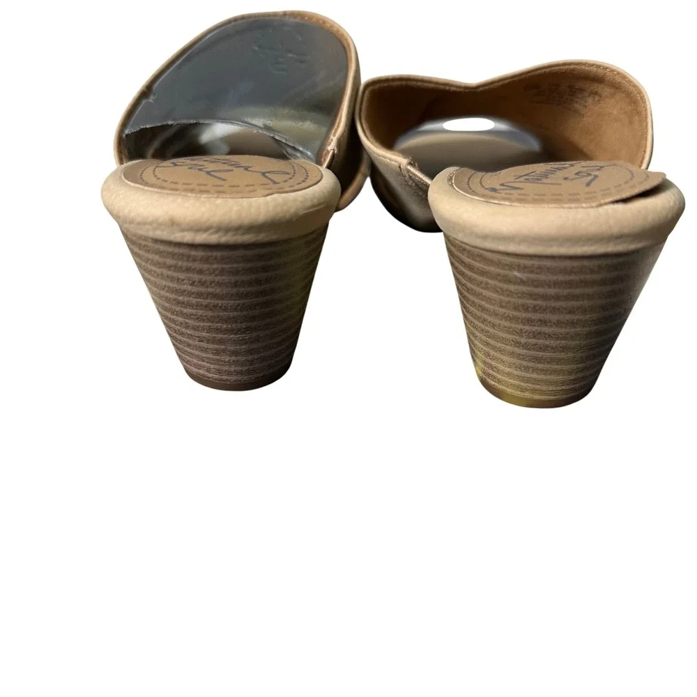 Natural Soul Wedge‎ Sandals Mushroom Buff Open Toe Mules Size 8.5M Comfort